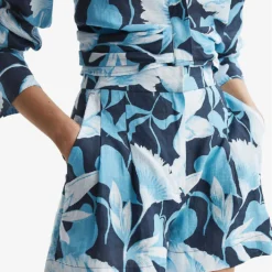 Reiss Sky Floral-print Mid-rise Linen Shorts 6 Reiss Sky Floral-print Mid-rise Linen Shorts -Outlet Pique Style Store R04086964 BLUEPRINT ALT02