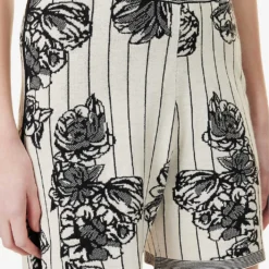 Joseph Floral-pattern Split-hem Knitted Shorts 9 Joseph Floral-pattern Split-hem Knitted Shorts -Outlet Pique Style Store R04095458 BLACKCOMBO ALT04
